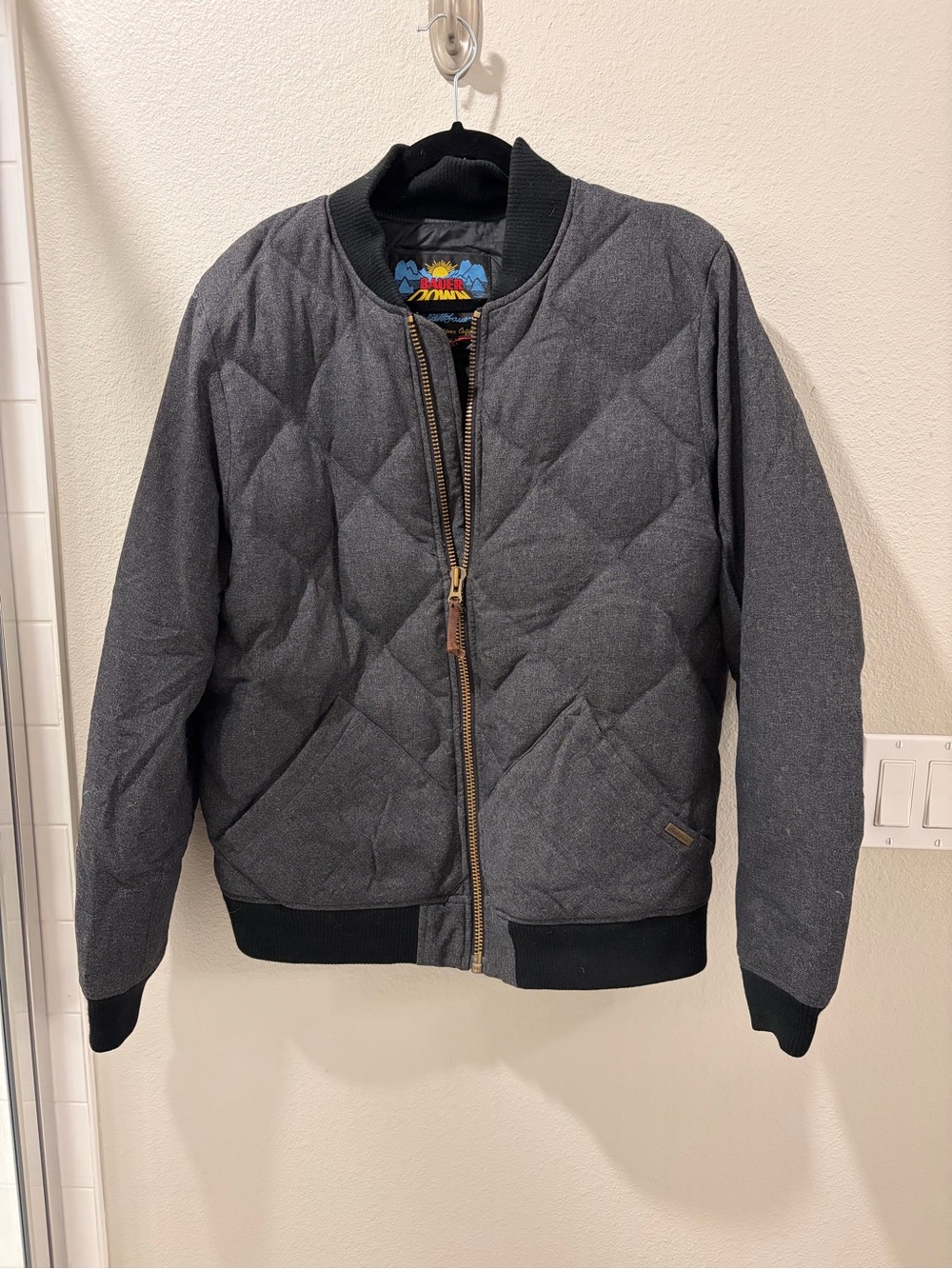 Eddie Bauer Men’s 1936 Skyliner Model Down Jacket